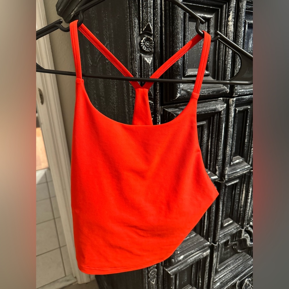 Women’s Athletic Top